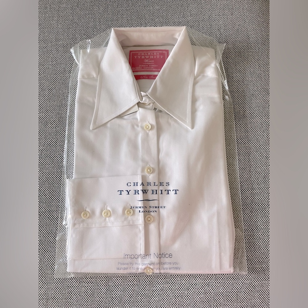 NWT Charles Tyrwhitt Non-Iron Long-Sleeve Shirt